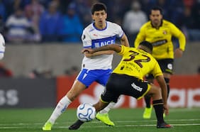 En vivo: la UC recibe a Barcelona en un duelo clave para seguir soñando en la Copa Libertadores