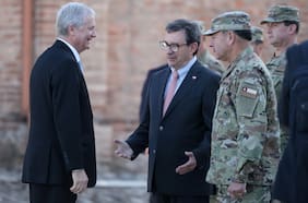 Estrecho de Magallanes: Kast visitará ejercicios militares en la zona austral en medio de tensión diplomática con Argentina