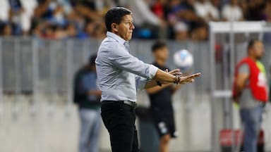 Despedido por correo electrónico: Jaime Vera se marcha de Deportes Puerto Montt después de ascender a la B