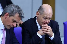 Scholz abre camino para adelantar elecciones y líder de la centroderecha se perfila como próximo canciller alemán