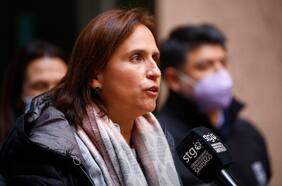 Alcaldesa Leitao dice que “es necesario” decretar estado de excepción en la RM tras múltiples asesinatos