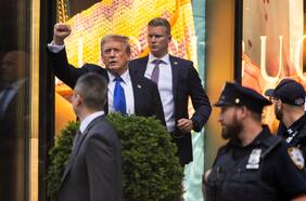 Trump se declara “preso político” mientras pide donaciones a sus simpatizantes para campaña electoral