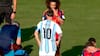 ¿Era roja? El pedido de Lionel Messi luego de que Cucurella se tapara la boca tras la expulsión de Enzo Fernández