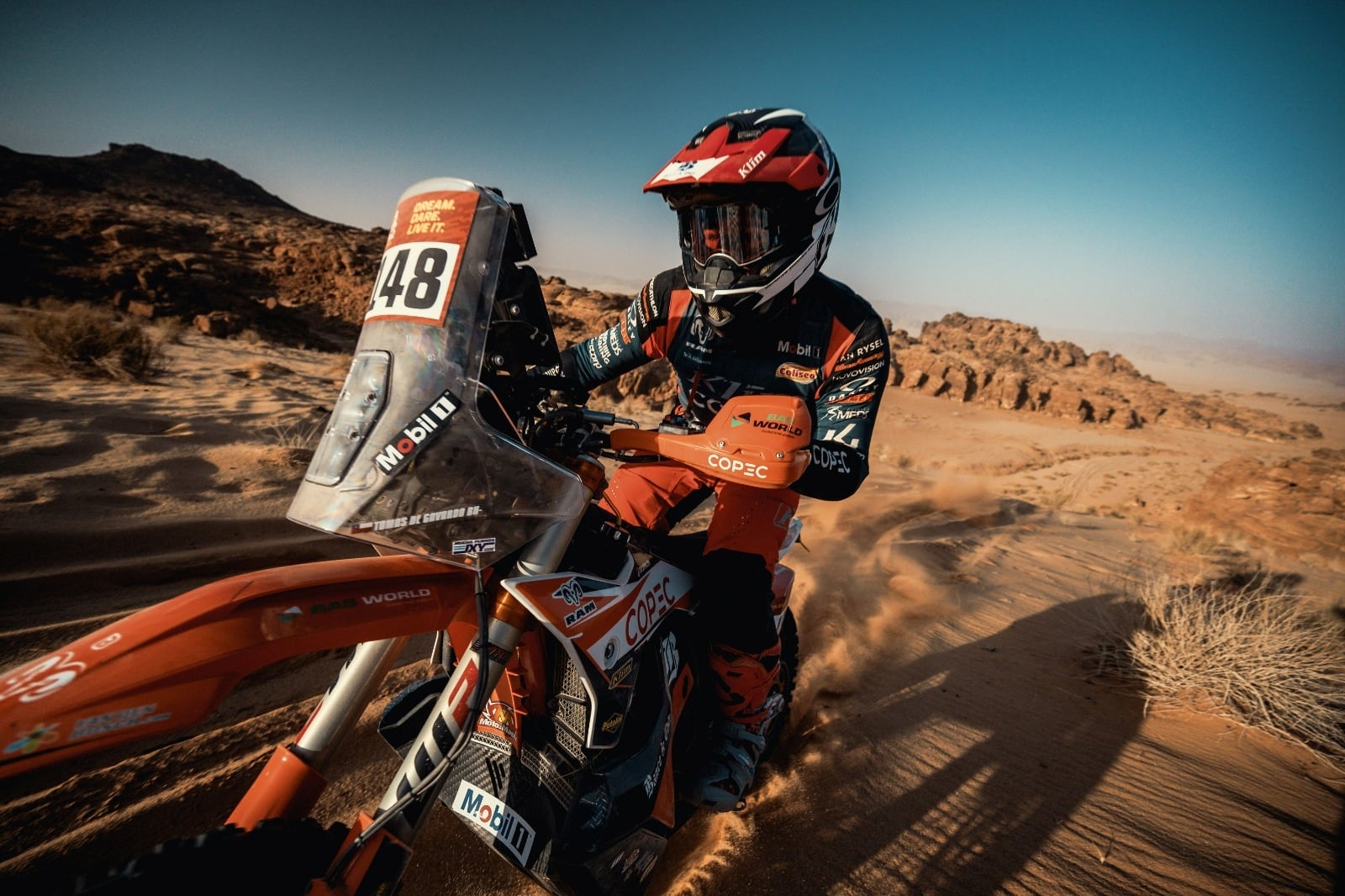 Piloto chileno Tomás de Gavardo enfrenta lesión en el Rally Dakar 2026