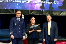 Proyecto Pillán II: Ministerio de Defensa lanza programa para renovar avión de instrucción de vuelo para pilotos de la Fach