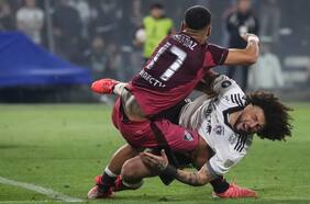 “Es una vergüenza; Conmebol debe permitirle jugar la vuelta”: periodista argentino carga contra el juez que expulsó a Falcón frente a River Plate