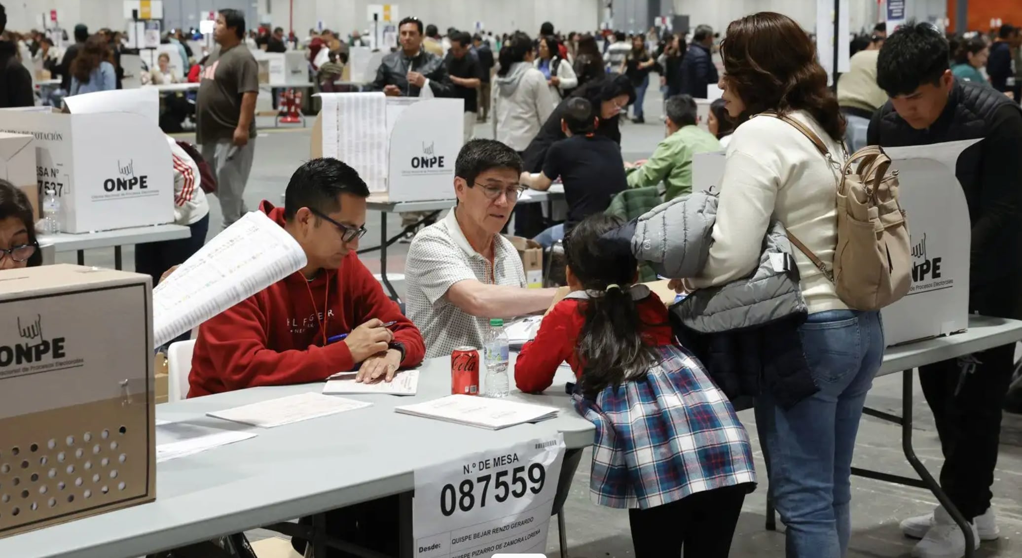 JNE y ONPE reportan cédulas marcadas durante segunda vuelta presidencial en Perú