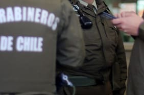 Sujeto en riesgo vital tras ser baleado por carabinero durante allanamiento en Estación Central