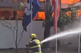 Bomberos combate incendio en el Club de Golf La Dehesa