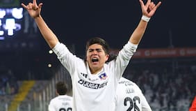 Dejó a su familia en Pucón y cumplió su sueño con 16 años: quién es Felipe Raipán, el héroe de Colo Colo en Copa Chile