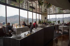 Giratorio: el clásico restaurante con una de las mejores vistas de Santiago