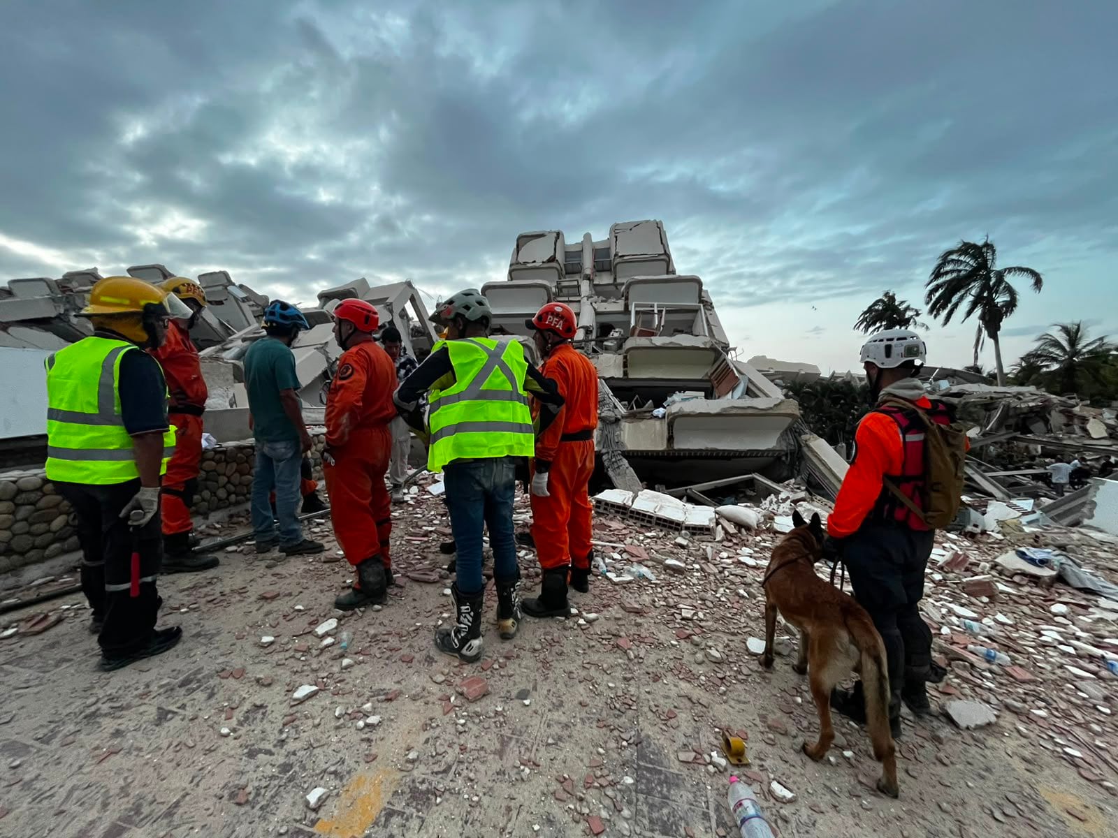 Nuevo sismo sacude zona devastada de Venezuela mientras se agota plazo para hallar sobrevivientes