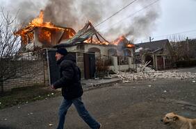 Rusia acusa a Ucrania de romper tregua unilateral rechazada por Kiev