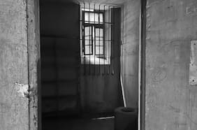 Dentro del calabozo de la PDI donde encerraron a “el viejo del saco” y otros peligrosos criminales