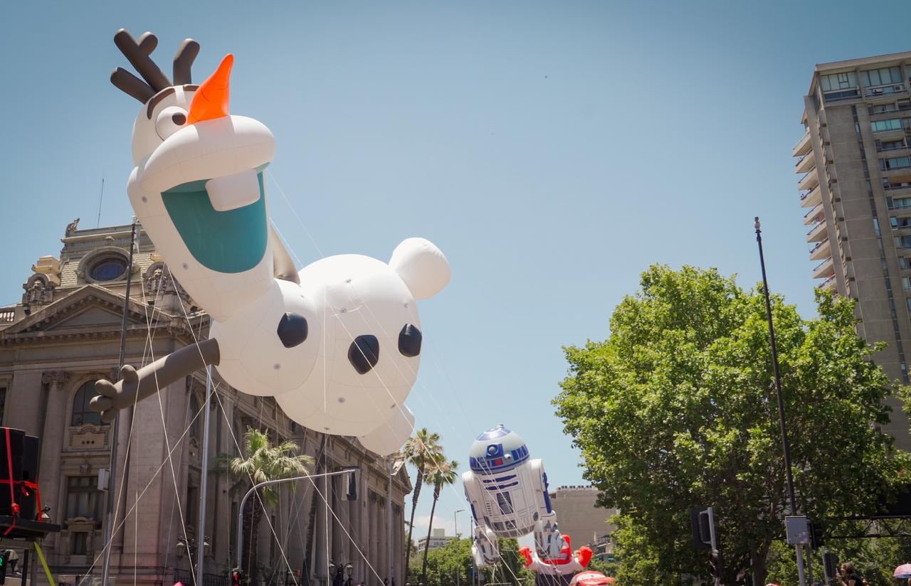 Anuncian el Paris Parade 2026: ¿Cuándo será el tradicional desfile en Santiago?