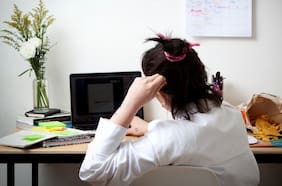Menopausia y trabajo: cuando las desigualdades acumuladas pasan la cuenta