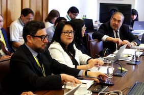 Reajuste: gobierno ingresa indicaciones a norma de amarre, pero CFA plantea reparos a financiamiento y eleva críticas de la oposición