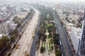 Retroceso de fase golpea al mercado, economistas ven deterioro y gremios se resignan
