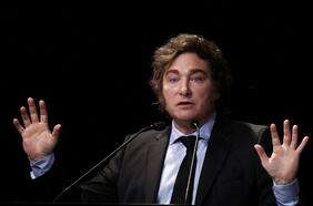 Milei recibe un premio en Hamburgo en medio de protestas contra su visita