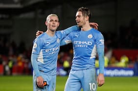 Futbolista del Manchester City es captado en estado de ebriedad y en Inglaterra lo apuntan por la crisis del equipo