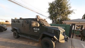 Araucanía: Carabineros COP recuperan camioneta e incautan armas de fuego y municiones en operativo en zona rural de Ercilla