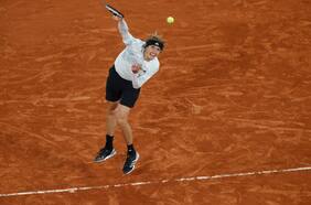 Zverev avanza a segunda ronda; Halep responde al favoritismo