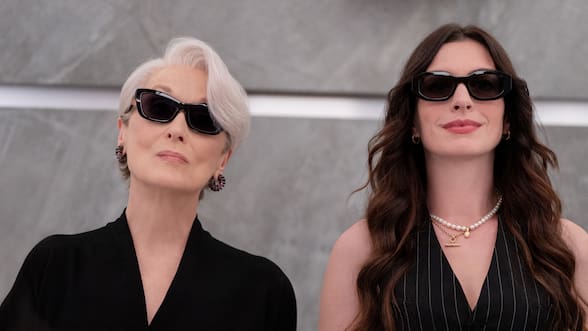 La reflexión de Anne Hathaway y Meryl Streep sobre Chile en la gira de El diablo viste a la moda