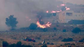 Recuperan los cuerpos de los dos pilotos del helicóptero de extinción que se estrelló al oeste de Atenas