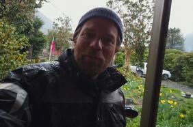 Terremotos, diluvios y el picor del ají: Ewan McGregor trepa por Chile