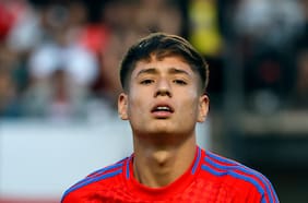 Penal y expulsión: revisa el grosero error de Iván Román que significa la apertura de la cuenta de Perú ante la Roja en Rusia