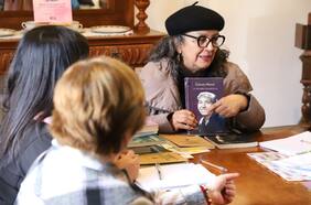 El auge de los clubes de lectura en Chile: un refugio para leer en comunidad