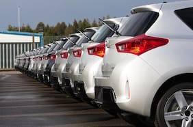 Crédito automotriz sigue creciendo a pesar del alza de tasas y la situación económica