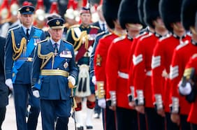 Francotiradores, perros y un poderoso buque de guerra: así será el millonario operativo de seguridad del rey Carlos III en su coronación