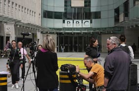 Escándalo en la BBC: rostro fue suspendido por pagar a un menor por fotos sexuales