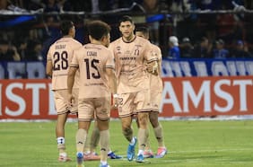 Cantos xenófobos de los hinchas de Huachipato contra Carabobo generan rechazo en Sudamérica