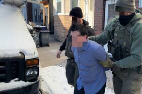 Por qué la deportación masiva de Trump empieza a jugarle en contra