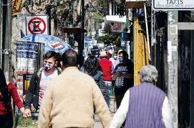 RM: suben flujos con 38 comunas desconfinadas