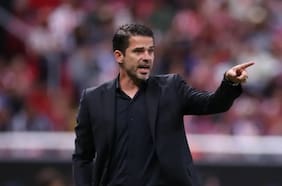 En reunión extraordinaria: Azul Azul decide ir con todo por Fernando Gago para que asuma la banca de la U