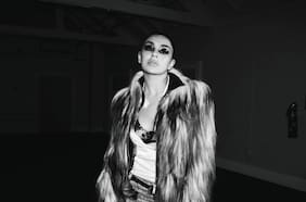 Charli XCX desafía la sombra de Brat con la libertad de olvidarse a sí misma