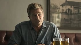 Brad Pitt confesó que volvió a beber alcohol. ¿Es posible retomar el consumo moderado tras recuperarse de una adicción?
