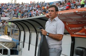 El insólito recuerdo de Pablo Guede en Colo Colo: “Ese árbitro me estaba invitando a pelear dentro del vestuario”