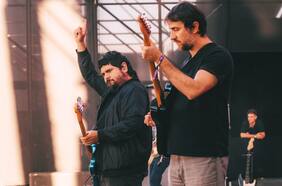 Él Mató a un Policía Motorizado: el debut de una máquina bien aceitada en Lollapalooza Chile