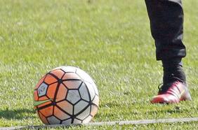 Jugador apuñala a un director técnico en medio de un partido de fútbol amateur en Quilpué