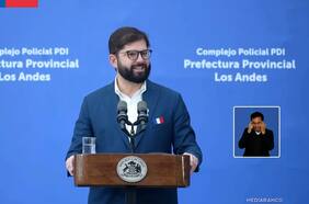 Presidente Boric critica especulaciones de la prensa sobre el nacimiento de su hija