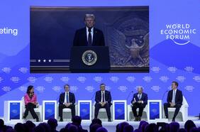Trump advierte en Davos: fabriquen sus productos en Estados Unidos o paguen aranceles