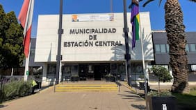 Inmobiliaria demanda a Estación Central por “falta de servicio” y exige indemnización de $17.000 millones