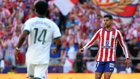 El Atlético de Madrid da el golpe y se queda con el derbi ante un Real Madrid que reflota sus dudas