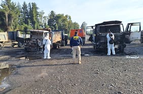 Ataque incendiario en Lautaro termina con 16 máquinas quemadas