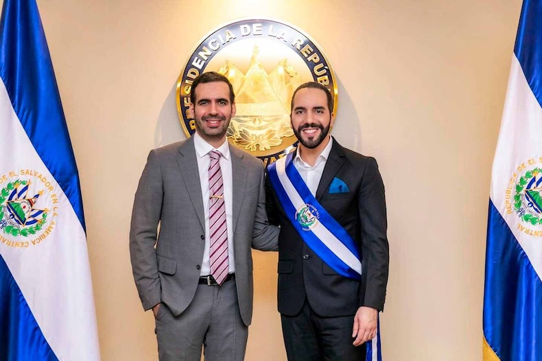 Nayib Bukele y su hermano Karim Bukele