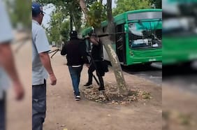 Captan violento asalto a periodista y camarógrafo de Canal 13 en pleno centro de Santiago